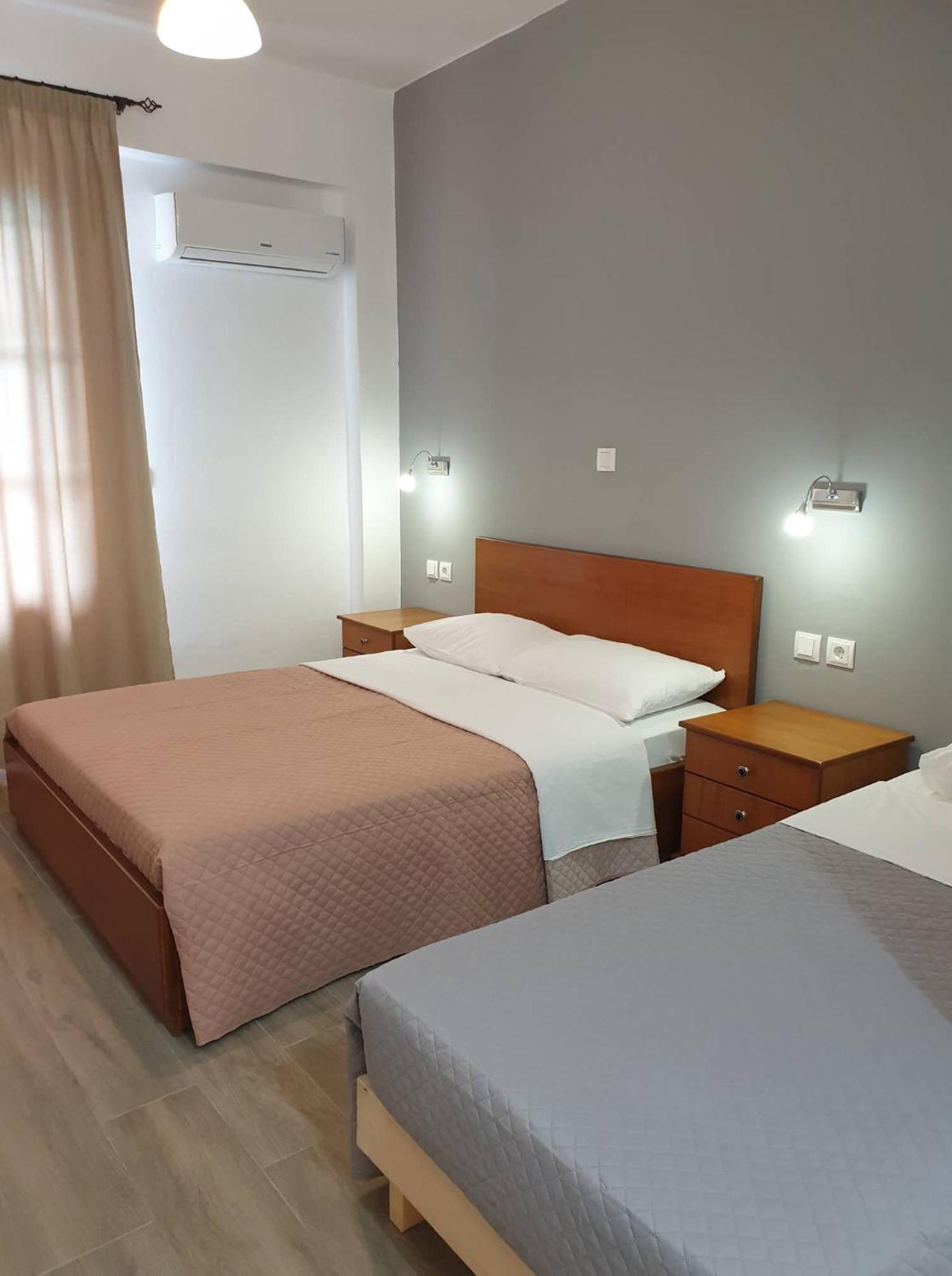 Apart-Hotel Llazari Himarë Habitación foto